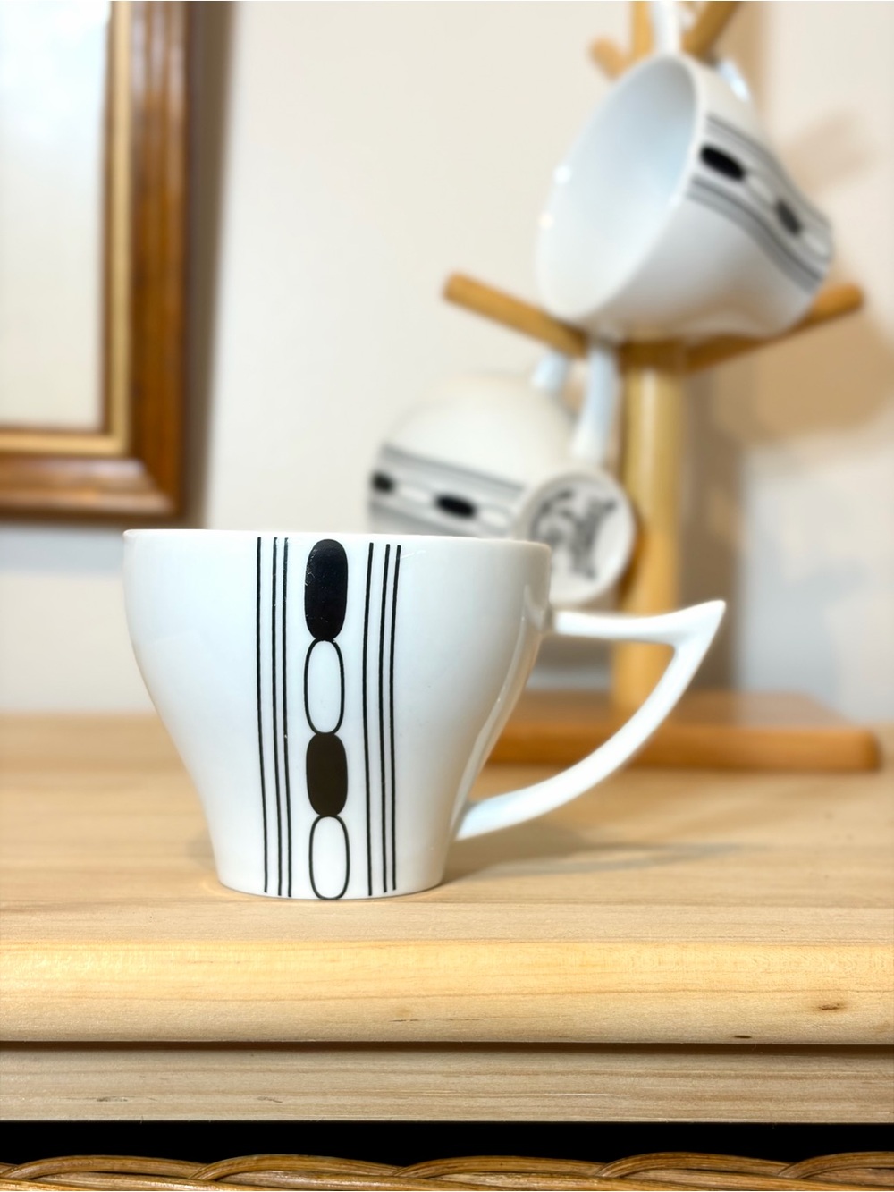Vintage Pegasus Mod Polka Dot Tea Cup Set Of Three.